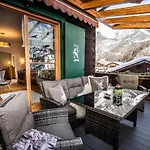 Haus Weidmannsheil - Wohnen Im Romantischen Forsthaus * Werfen