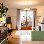 Haus Weidmannsheil - Wohnen Im Romantischen Forsthaus Werfen