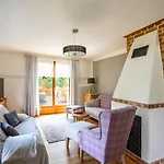 Haus Weidmannsheil - Wohnen Im Romantischen Forsthaus Appartement *