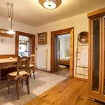Haus Weidmannsheil - Wohnen Im Romantischen Forsthaus * Werfen