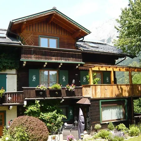 アパート Haus Weidmannsheil - Wohnen Im Romantischen Forsthaus ヴェルフェン