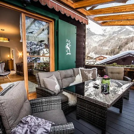 Haus Weidmannsheil - Wohnen Im Romantischen Forsthaus * Werfen