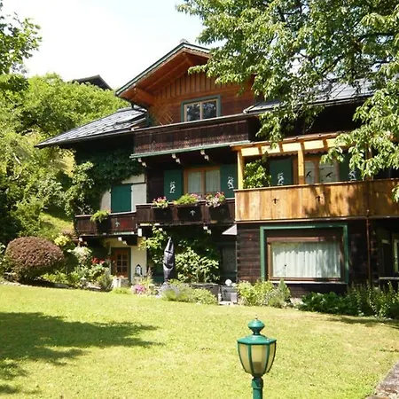 Haus Weidmannsheil - Wohnen Im Romantischen Forsthaus アパート *