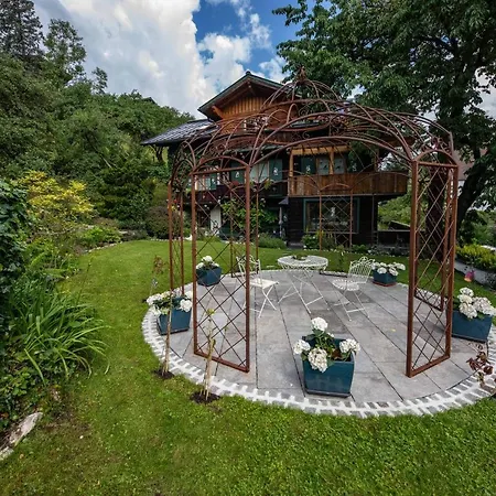 Haus Weidmannsheil - Wohnen Im Romantischen Forsthaus Apartmán *