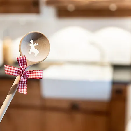 Haus Weidmannsheil - Wohnen Im Romantischen Forsthaus アパート