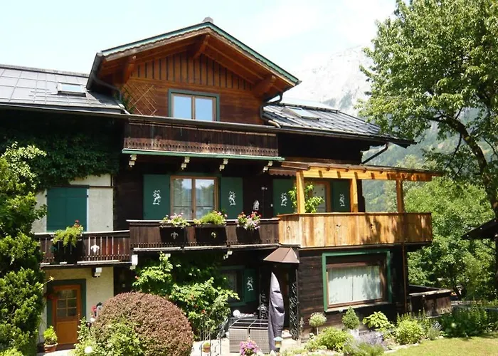 Apartment Haus Weidmannsheil - Wohnen Im Romantischen Forsthaus Werfen