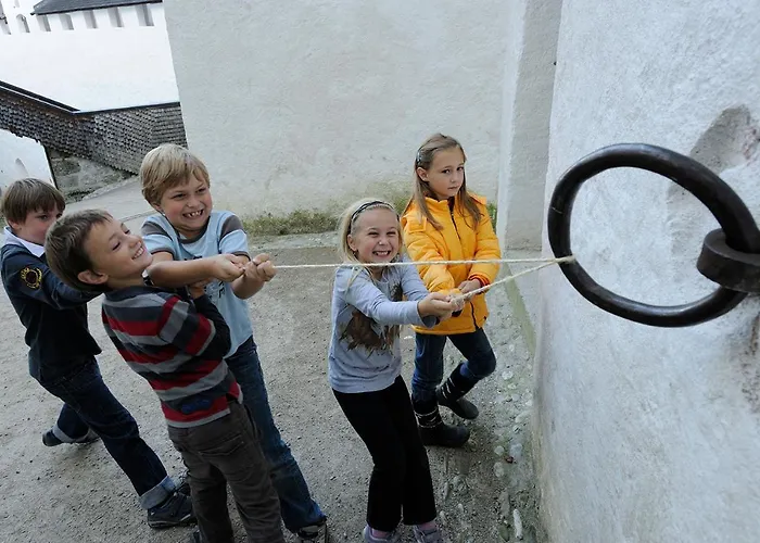 Apartment Haus Weidmannsheil - Wohnen Im Romantischen Forsthaus Werfen
