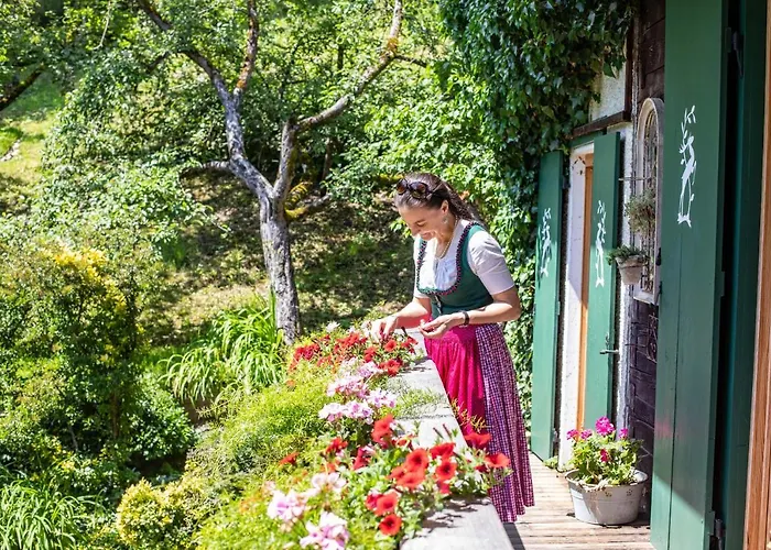 Haus Weidmannsheil - Wohnen Im Romantischen Forsthaus
