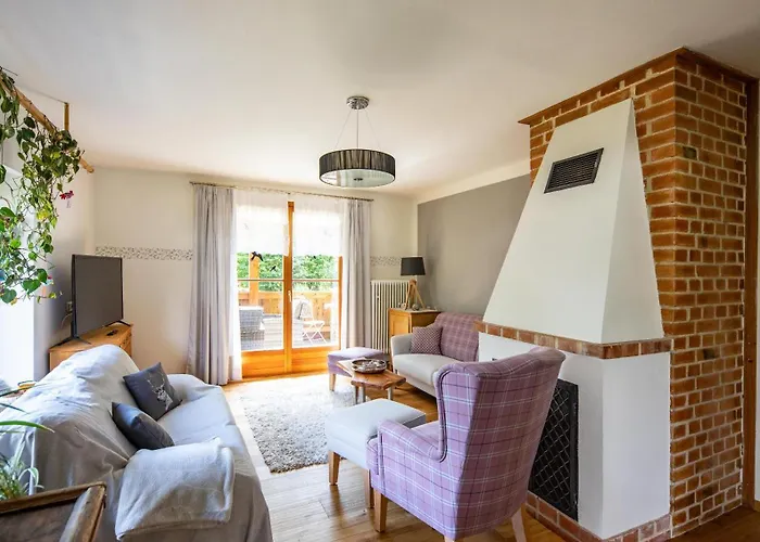 Haus Weidmannsheil - Wohnen Im Romantischen Forsthaus Apartment *