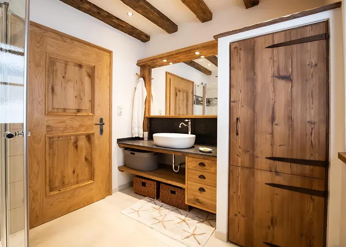 Haus Weidmannsheil - Wohnen Im Romantischen Forsthaus Apartament Werfen