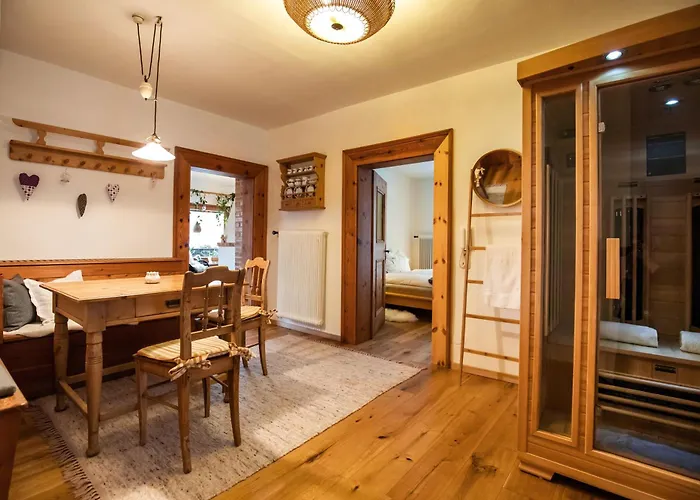 Haus Weidmannsheil - Wohnen Im Romantischen Forsthaus * Werfen